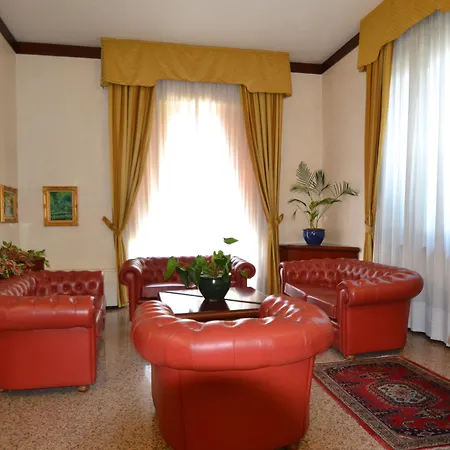 Hotel Residence 3* Parma