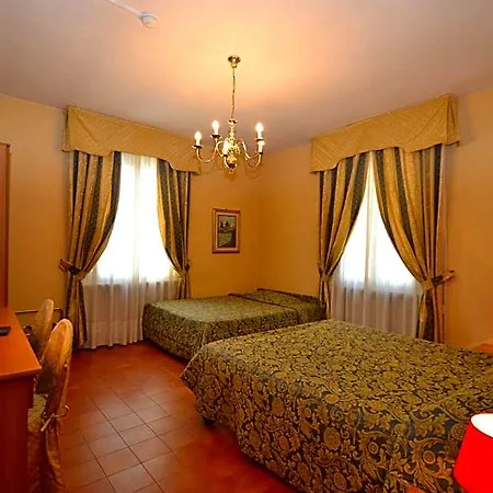 Hotel Residence Szálloda