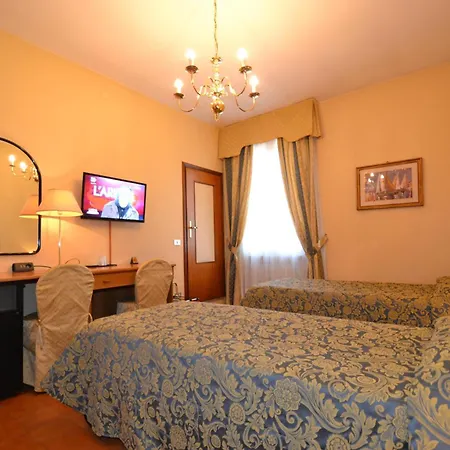 Hotel Residence Szálloda Parma